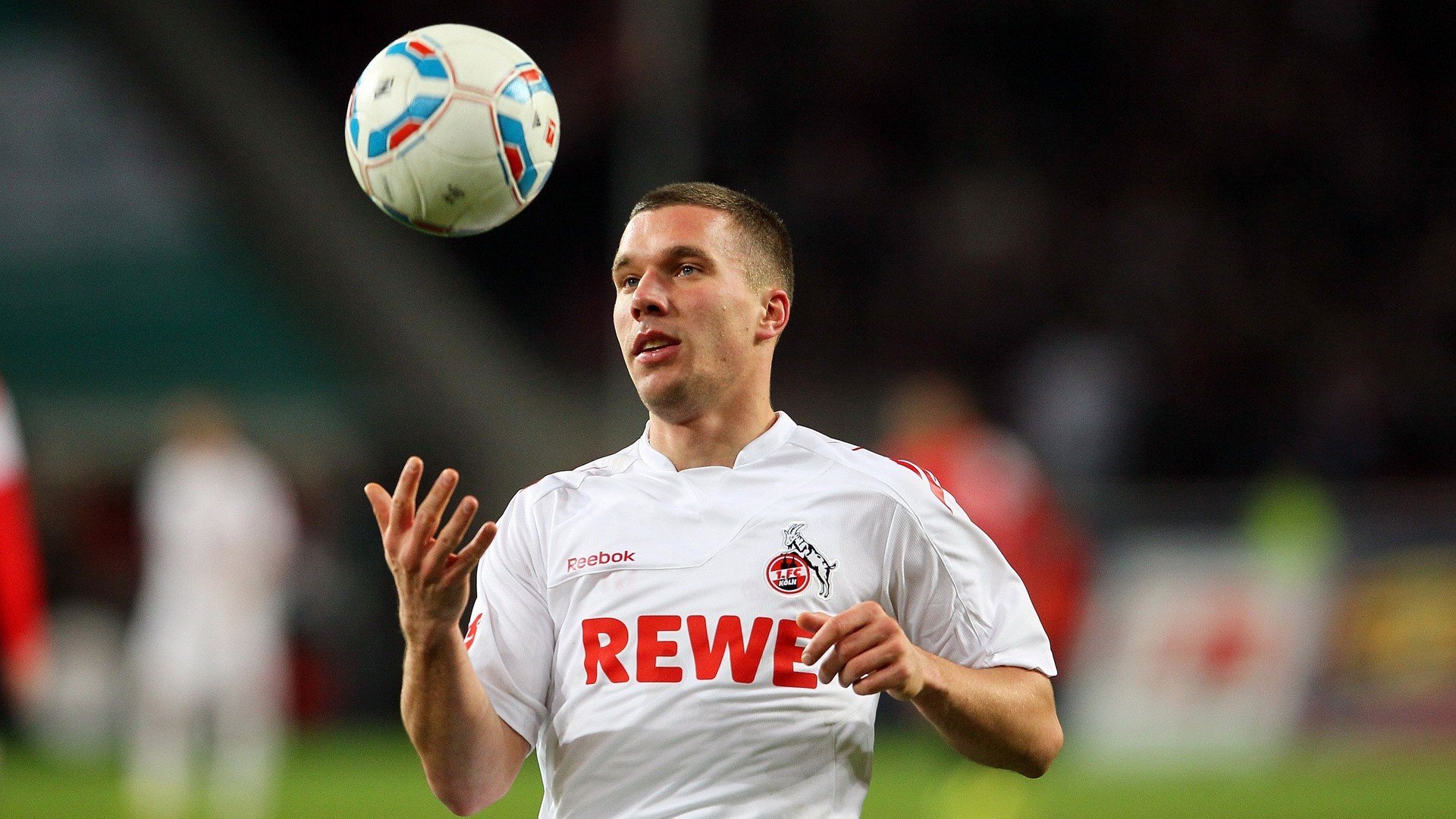 世界杯“票王”比赛一票难求 二级市场价格飙升